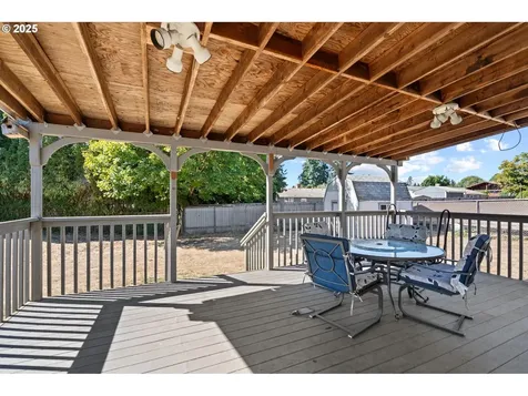 9714 NE 91st Avenue Vancouver WA 98662