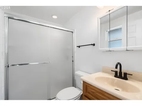 9714 NE 91st Avenue Vancouver WA 98662