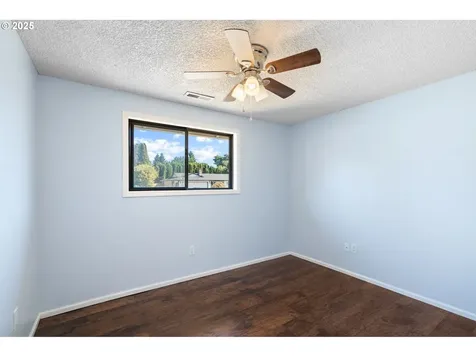 9714 NE 91st Avenue Vancouver WA 98662