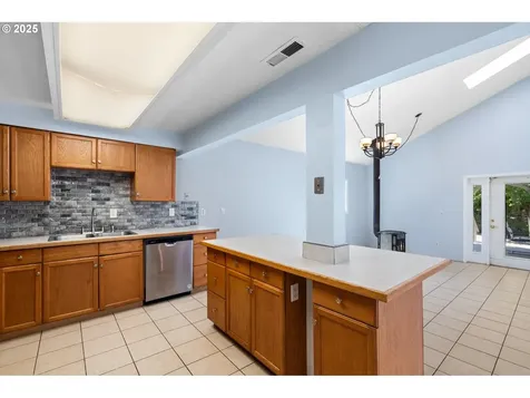 9714 NE 91st Avenue Vancouver WA 98662