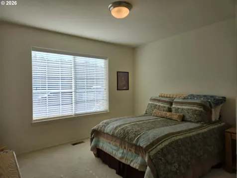 2719 Golfview Avenue Sutherlin OR 97479