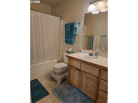 2719 Golfview Avenue Sutherlin OR 97479
