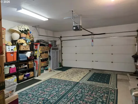 2719 Golfview Avenue Sutherlin OR 97479