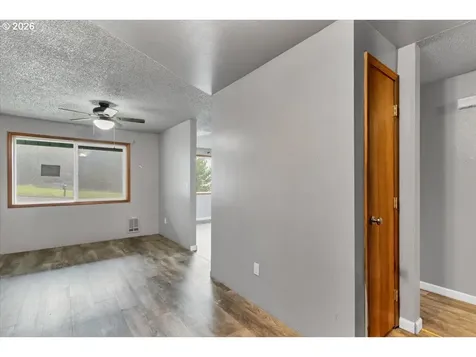 417 NE Oaken Hills Drive Willamina OR 97396