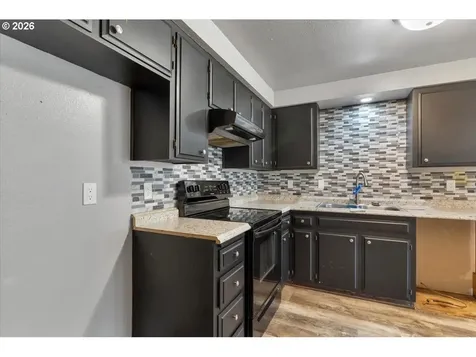 417 NE Oaken Hills Drive Willamina OR 97396