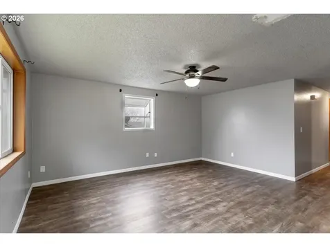 417 NE Oaken Hills Drive Willamina OR 97396