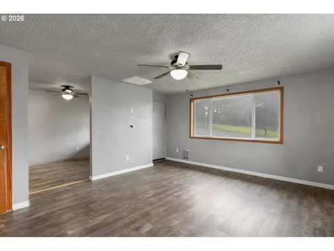 417 NE Oaken Hills Drive Willamina OR 97396