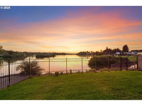 21795 NE Lachenview Lane Fairview OR 97024
