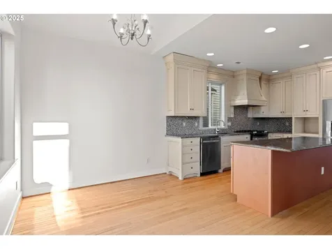 13636 SW Willow Top Lane Portland OR 97224