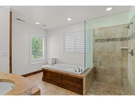13636 SW Willow Top Lane Portland OR 97224