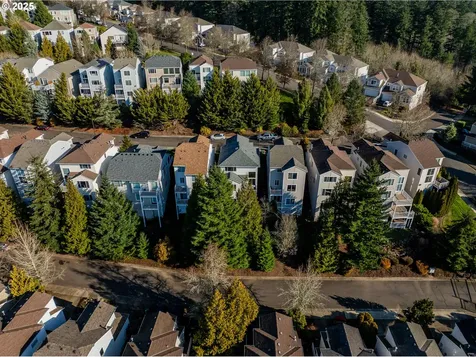13636 SW Willow Top Lane Portland OR 97224