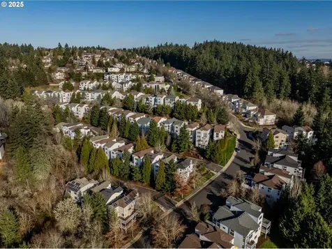 13636 SW Willow Top Lane Portland OR 97224