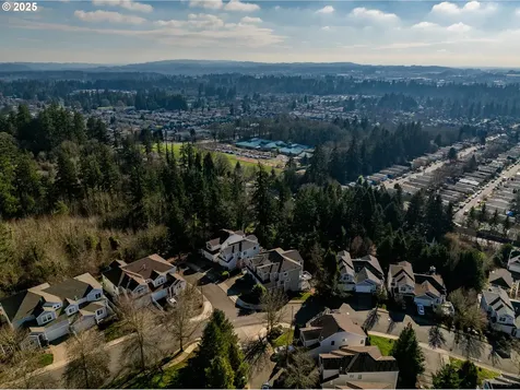13636 SW Willow Top Lane Portland OR 97224