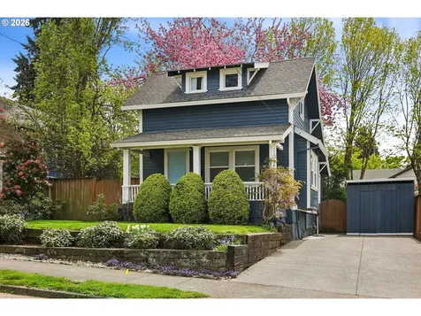 3914 SE Schiller Street Portland OR 97202