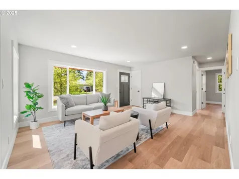 2812 SE 153rd Avenue Portland OR 97236