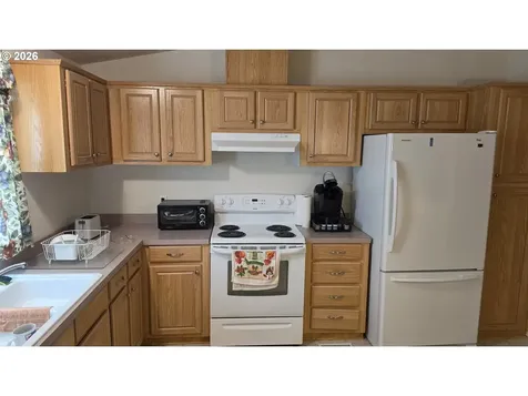 923 Scott Terrace Reedsport OR 97467