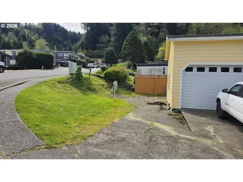 923 Scott Terrace Reedsport OR 97467