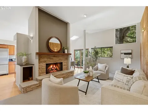 7024 SW Canyon Drive Portland OR 97225
