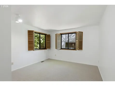 7024 SW Canyon Drive Portland OR 97225
