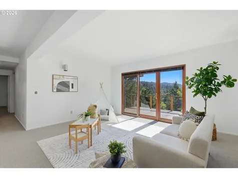 7024 SW Canyon Drive Portland OR 97225