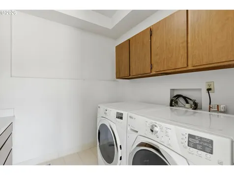 7024 SW Canyon Drive Portland OR 97225