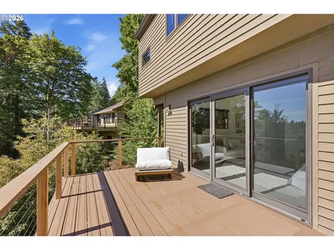 7024 SW Canyon Drive Portland OR 97225