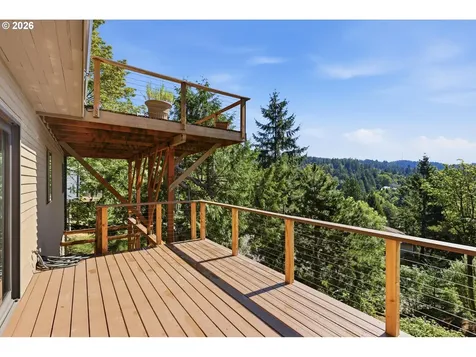 7024 SW Canyon Drive Portland OR 97225