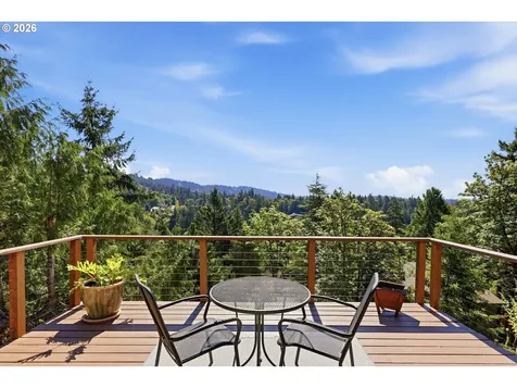 7024 SW Canyon Drive Portland OR 97225