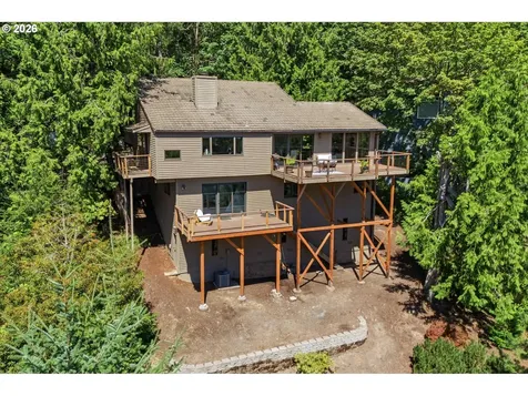 7024 SW Canyon Drive Portland OR 97225