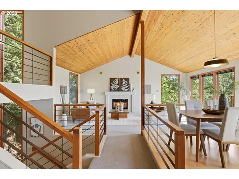 7024 SW Canyon Drive Portland OR 97225