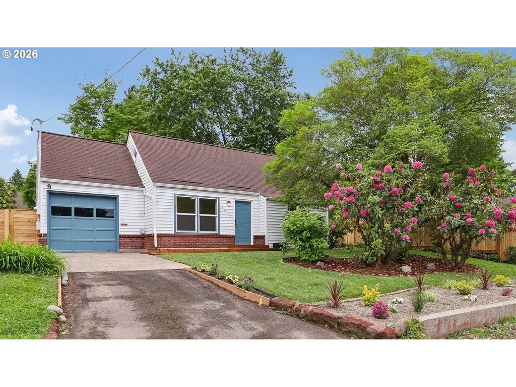 6850 NE Roselawn Street Portland OR 97218