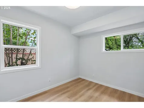 6850 NE Roselawn Street Portland OR 97218