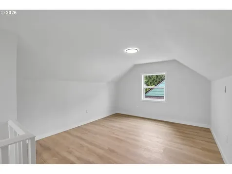 6850 NE Roselawn Street Portland OR 97218