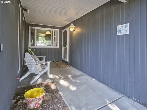 9615 NW 15th Avenue Vancouver WA 98665