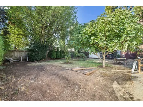 1917 Scott Road Springfield OR 97477