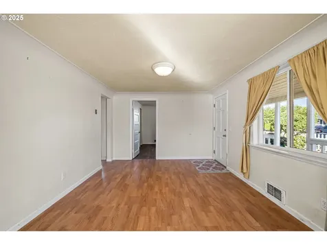 1917 Scott Road Springfield OR 97477