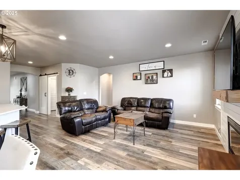 955 35th Avenue Forest Grove OR 97116