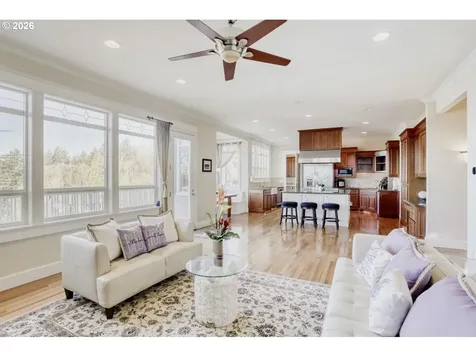 10235 SE Crescent Ridge Loop Happy Valley OR 97086