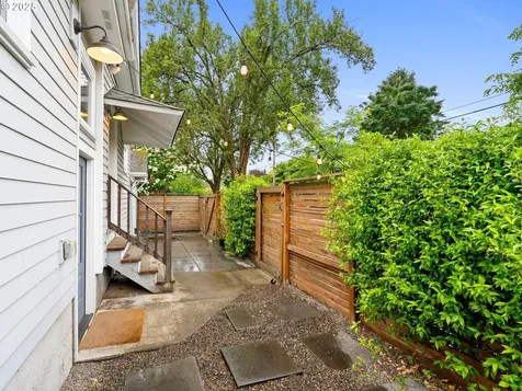 1104 SE Miller Street Portland OR 97202