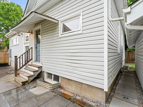 1104 SE Miller Street Portland OR 97202