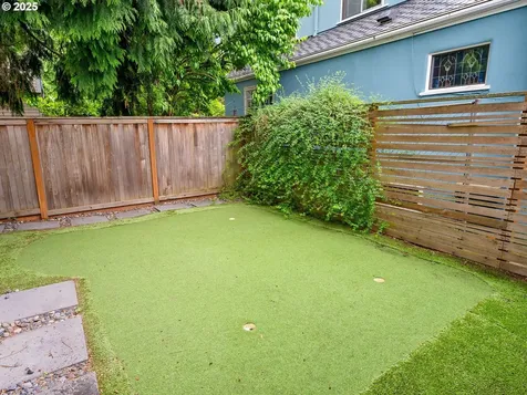 1104 SE Miller Street Portland OR 97202