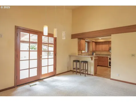 2116 Sally Way Eugene OR 97401