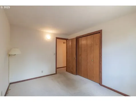 2116 Sally Way Eugene OR 97401