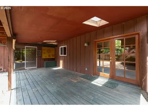 2116 Sally Way Eugene OR 97401