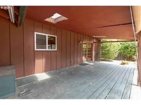 2116 Sally Way Eugene OR 97401
