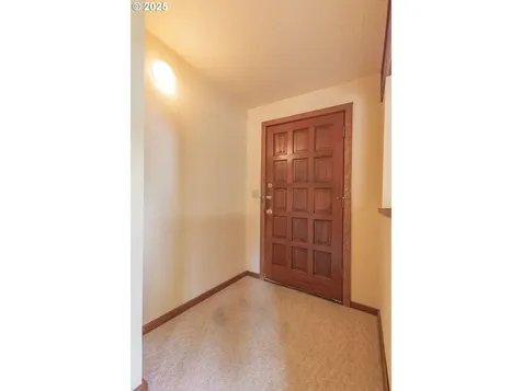 2116 Sally Way Eugene OR 97401