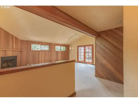 2116 Sally Way Eugene OR 97401