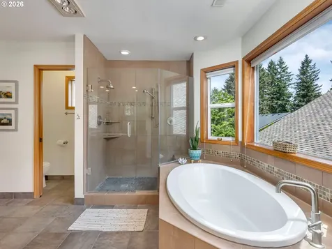 16010 NE 25th Street Vancouver WA 98684
