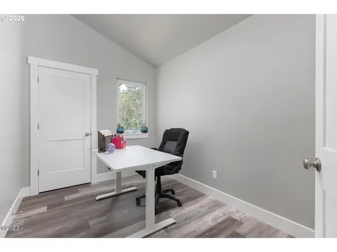 646 SE Reef Avenue Lincoln City OR 97367