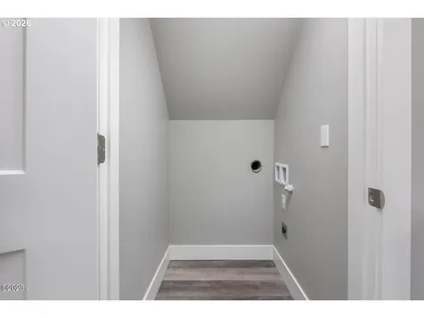 646 SE Reef Avenue Lincoln City OR 97367